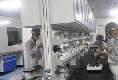 護膚品OEM代工廠家都會自己試產品效果嗎？